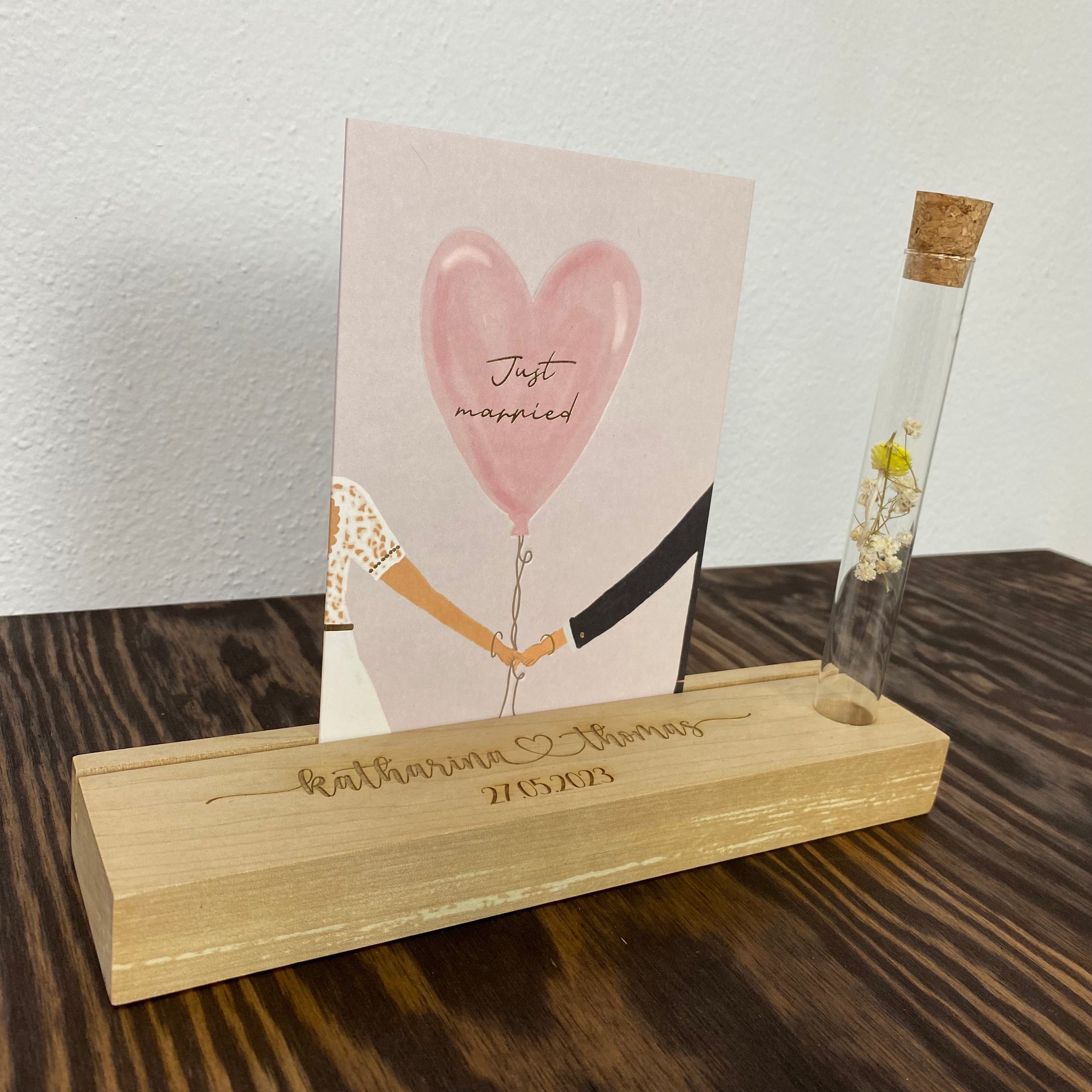 Kartenhalter Hochzeit mit Gravur und Blumenvase | Kartenaufsteller | Bilderleiste